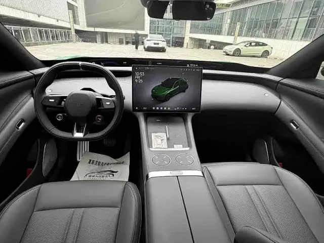 Xiaomi Auto Xiaomi YU7 2025 Extended Range AWD Pro — Фото автомобиля 6