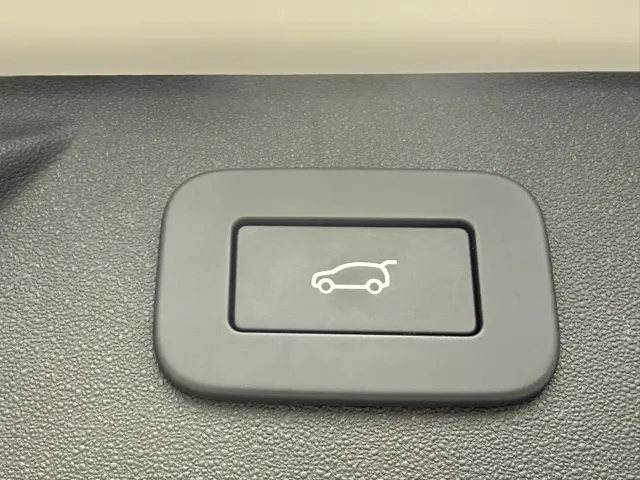 Land Rover Discovery Sport — Фото автомобиля 30