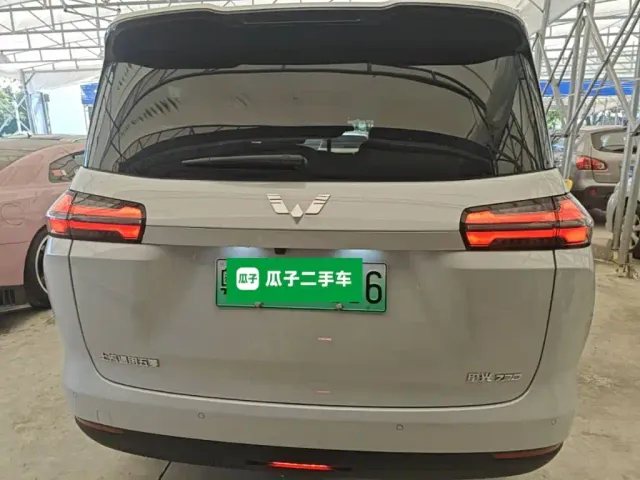 Wuling Starlight 730 — Фото автомобиля 5