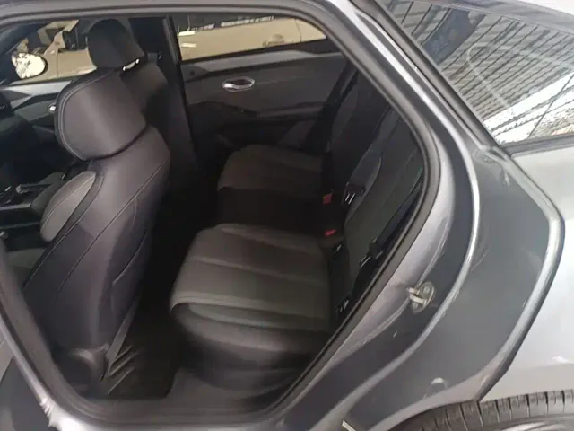 BYD Qin L — Фото автомобиля 12