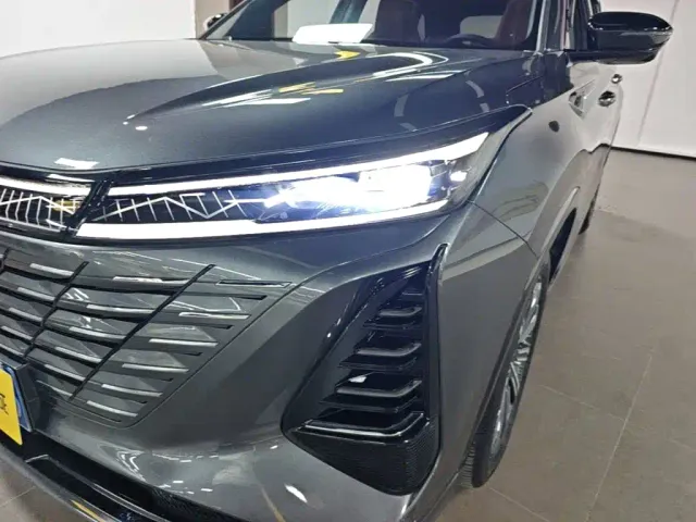Changan CS75 Plus — Фото автомобиля 23