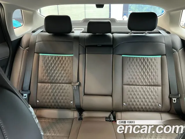 Kia EV4 — Фото автомобиля 11