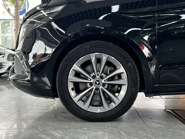 Mercedes-Benz V-Class — Фото автомобиля 8