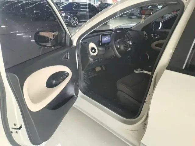 Wuling Bingo — Фото автомобиля 14
