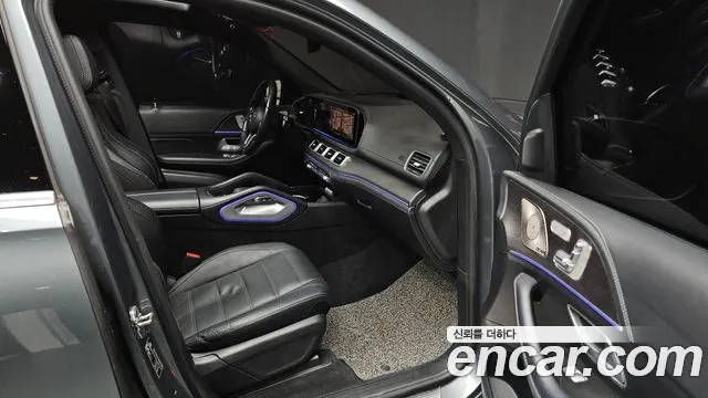 Mercedes-Benz GLS-Class — Фото автомобиля 10