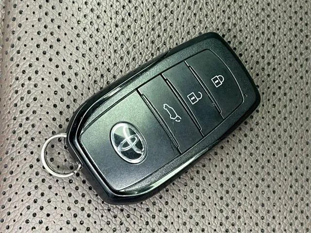 Toyota Prado — Фото автомобиля 15