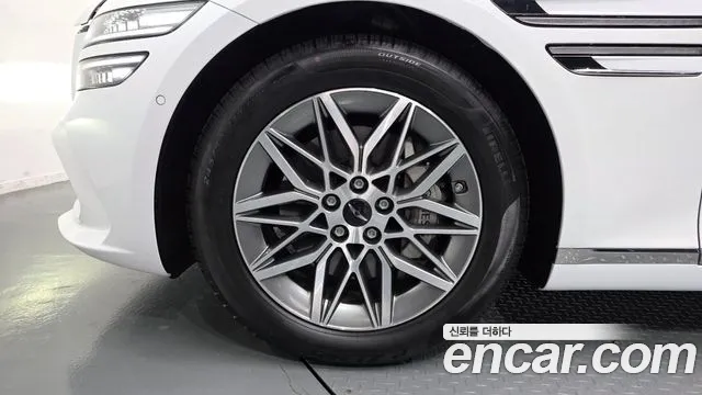 Genesis G80 RG3 — Фото автомобиля 5