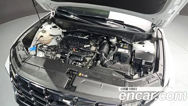 Hyundai Tucson Tucson (NX4) Бензин 1.6 турбо 2WD — Фото автомобиля 6