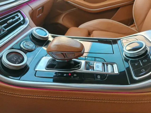Hongqi H9 — Фото автомобиля 7