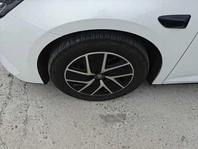 BYD Qin L — Фото автомобиля 22