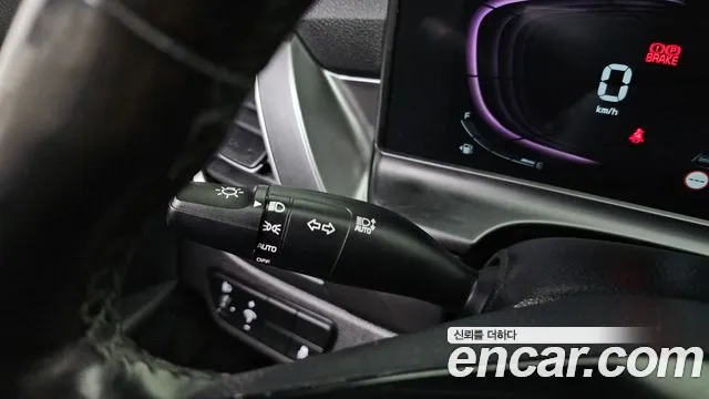 Kia Seltos New — Фото автомобиля 28