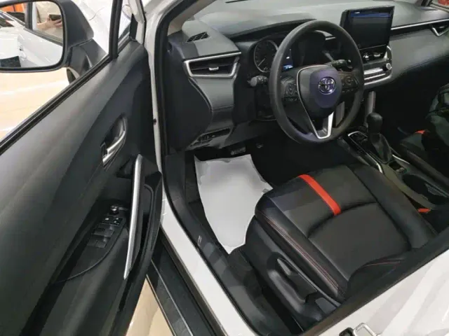 Toyota Corolla Cross 2022 2.0L Luxury Edition — Фото автомобиля 15