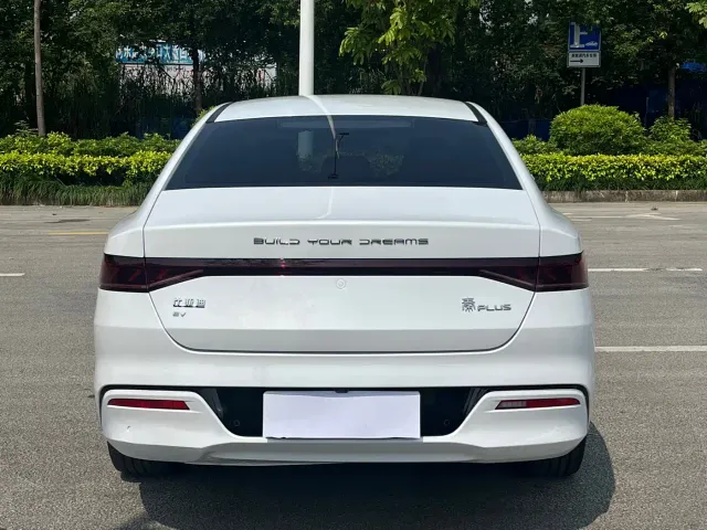 BYD Qin PLUS — Фото автомобиля 5