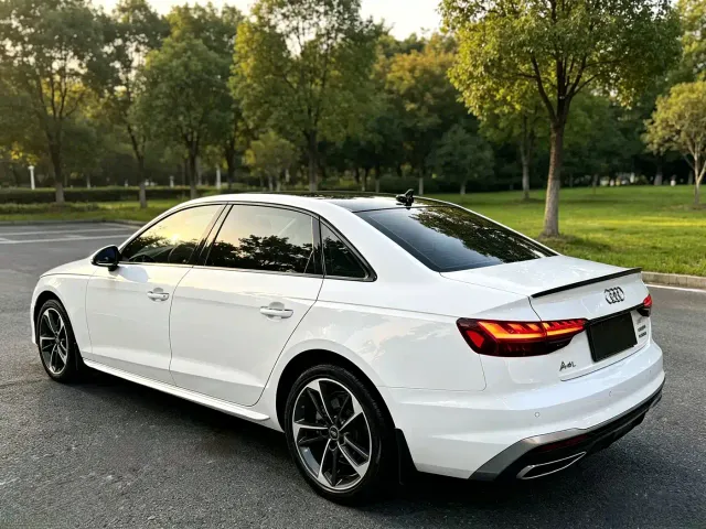 Audi A4L — Фото автомобиля 6