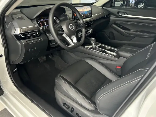 Nissan Teana — Фото автомобиля 10