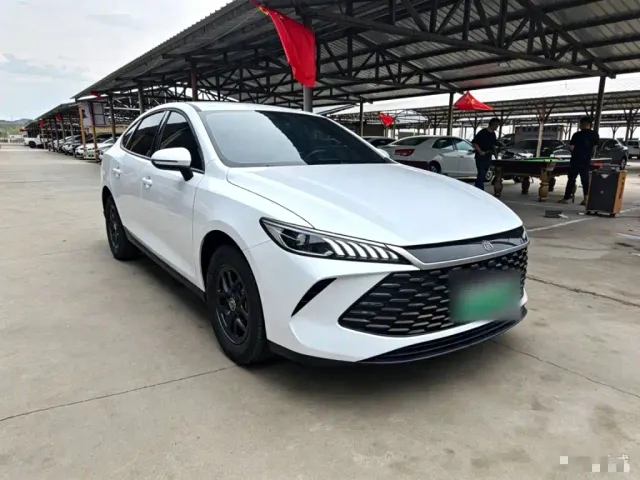 BYD Qin PLUS — Фото автомобиля 3