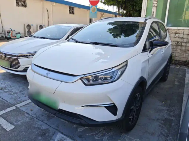 Фотография автомобиля — BYD Yuan Pro