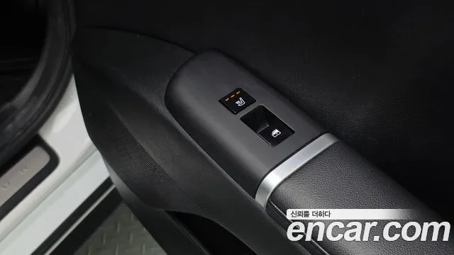 Hyundai Grandeur Grandeur (GN7) 3.5 LPG 2WD (Такси) — Фото автомобиля 19