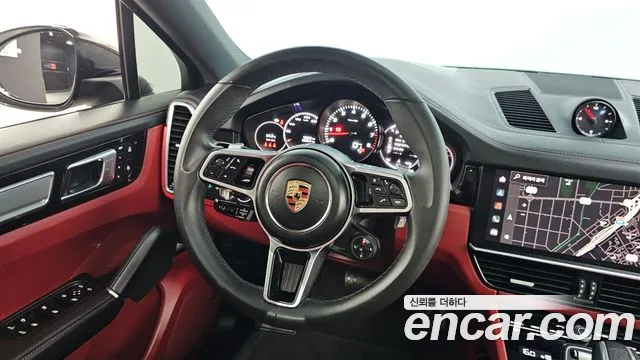 Porsche Cayenne — Фото автомобиля 13