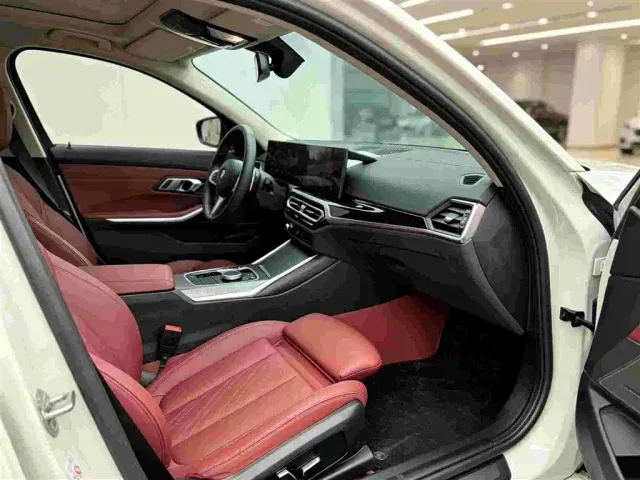 BMW 3 Series — Фото автомобиля 8