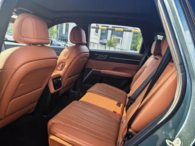 Jetour X70L — Фото автомобиля 9
