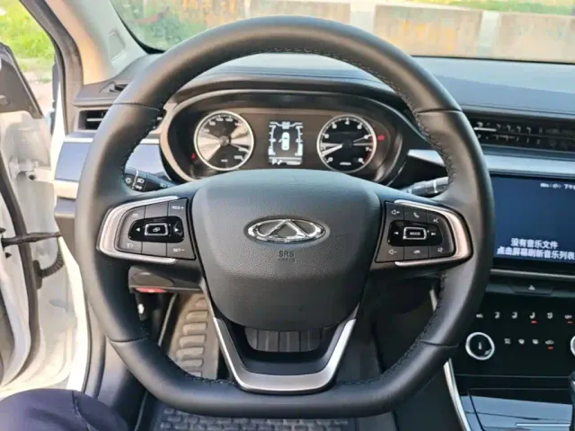 Chery Arrizo 5 — Фото автомобиля 6