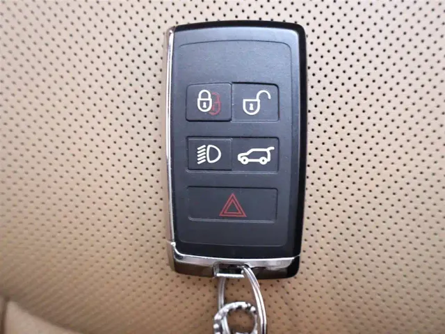 Land Rover Range Rover — Фото автомобиля 25