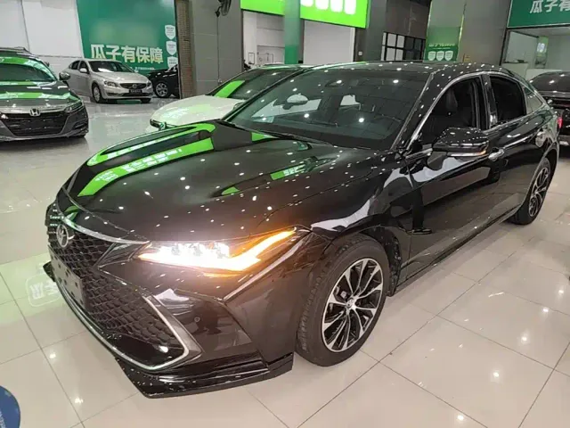 Фотография автомобиля — Toyota Avalon