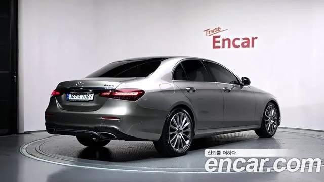 Mercedes-Benz E-Class W213 — Фото автомобиля 2
