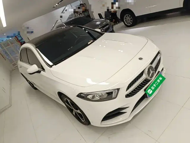 Mercedes-Benz A-Class — Фото автомобиля 3