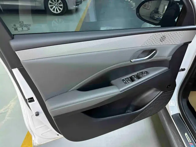 BYD Qin PLUS — Фото автомобиля 13