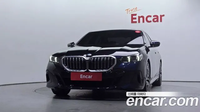 BMW 5-Series — Фото автомобиля 3