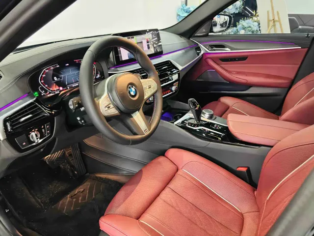 BMW 5 Series — Фото автомобиля 17