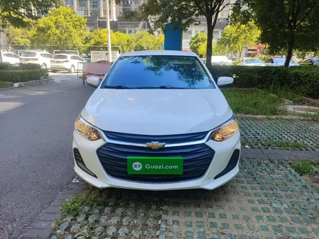 Chevrolet Cavalier — Фото автомобиля 2
