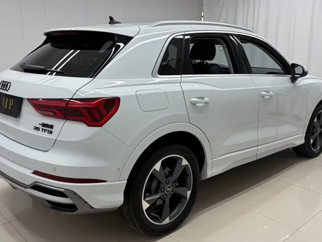 Audi Q3 — Фото автомобиля 4