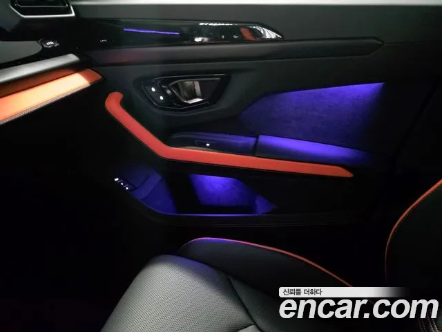 Lamborghini Urus — Фото автомобиля 19