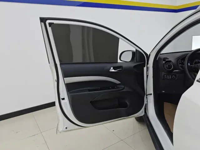 Kia KX1 — Фото автомобиля 7