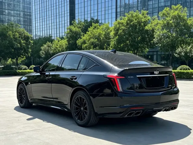 Cadillac CT5 — Фото автомобиля 4