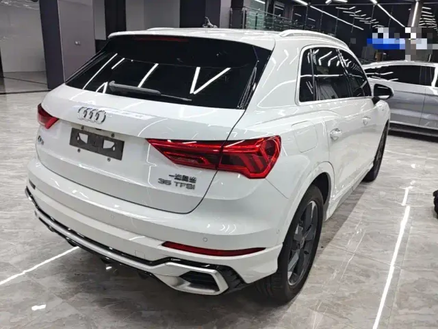 Audi Q3 — Фото автомобиля 4