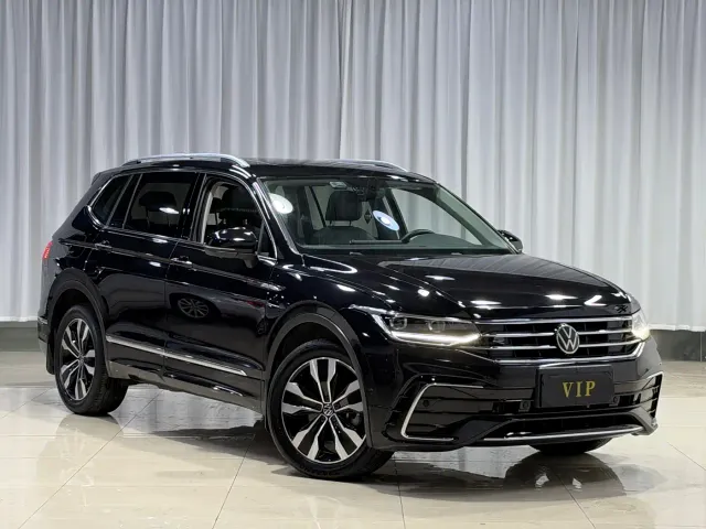 Volkswagen Tiguan L — Фото автомобиля 3