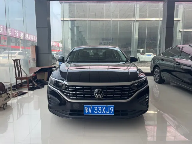Volkswagen Passat — Фото автомобиля 2