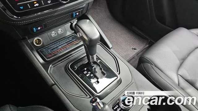 KG_Mobility_Ssangyong Rexton Новый Rexton Sport Дизель 2.2 4WD — Фото автомобиля 9