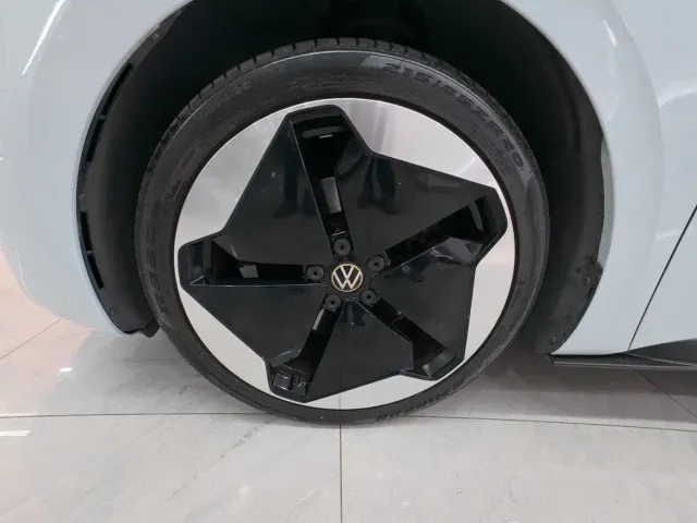 Volkswagen ID.3 — Фото автомобиля 18