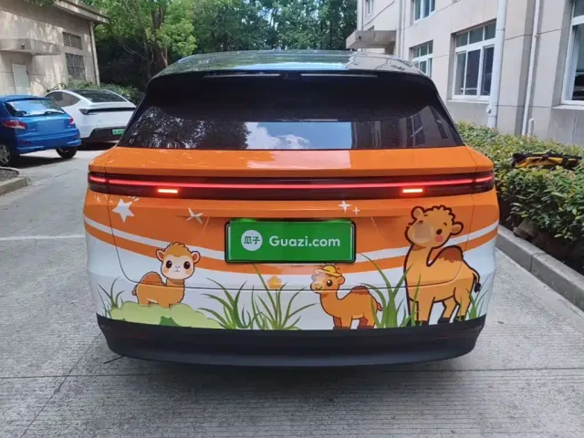Li Auto i6 — Фото автомобиля 5