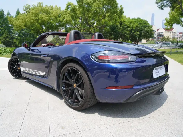 Porsche 718 — Фото автомобиля 15