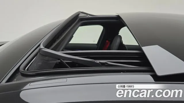 Mercedes-Benz E-Class — Фото автомобиля 12