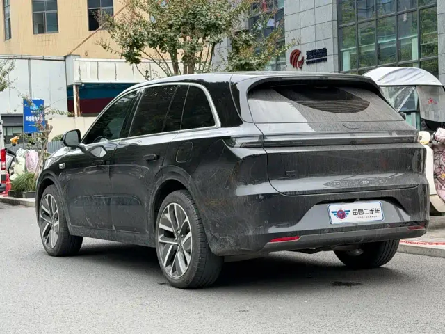 Li Auto L6 — Фото автомобиля 4