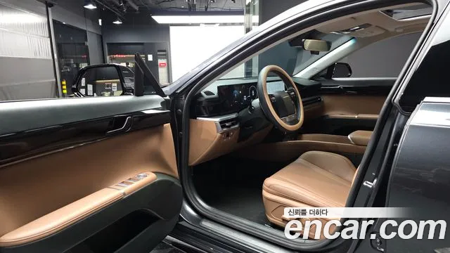 Hyundai Grandeur Grandeur (GN7) 2.5 Бензин 2WD — Фото автомобиля 10