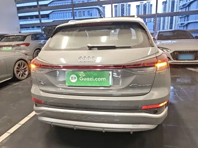 Audi Q4 e-tron — Фото автомобиля 5