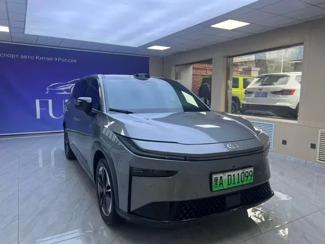 Toyota BoZhi 3X — Фото автомобиля 2
